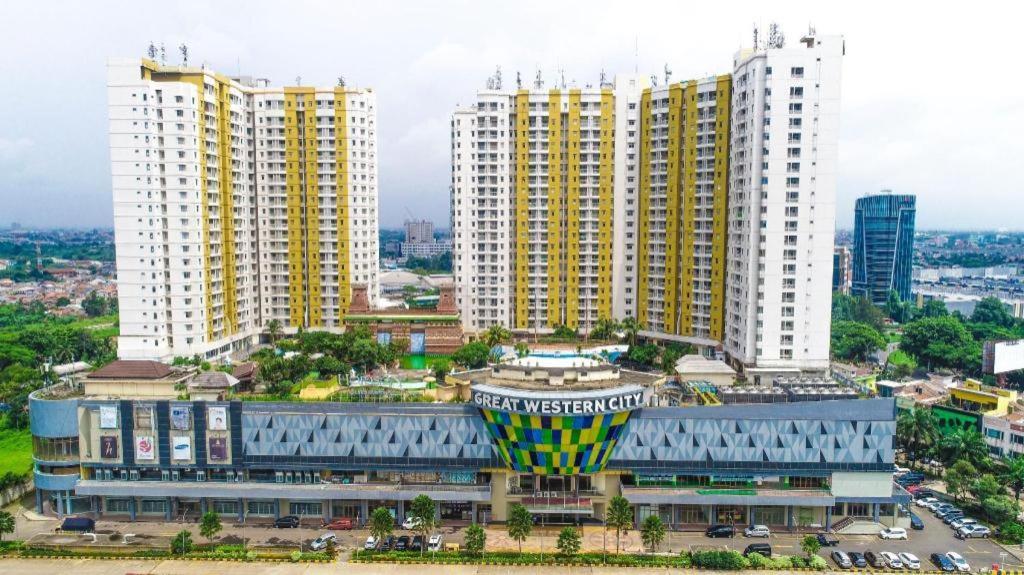 Great Western Hotel & Resort Serpong - Tangerang Dış mekan fotoğraf